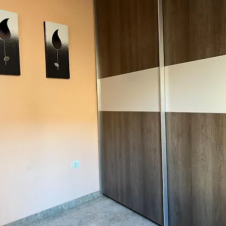 Piso Familiar Con Perfecta Ubicacion Apartment