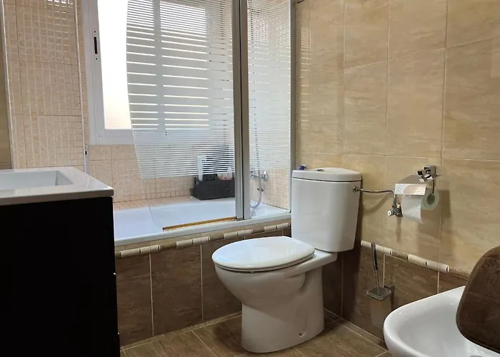 Piso Familiar Con Perfecta Ubicacion דירה