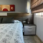 Piso Familiar Con Perfecta Ubicacion דירה קורדובה